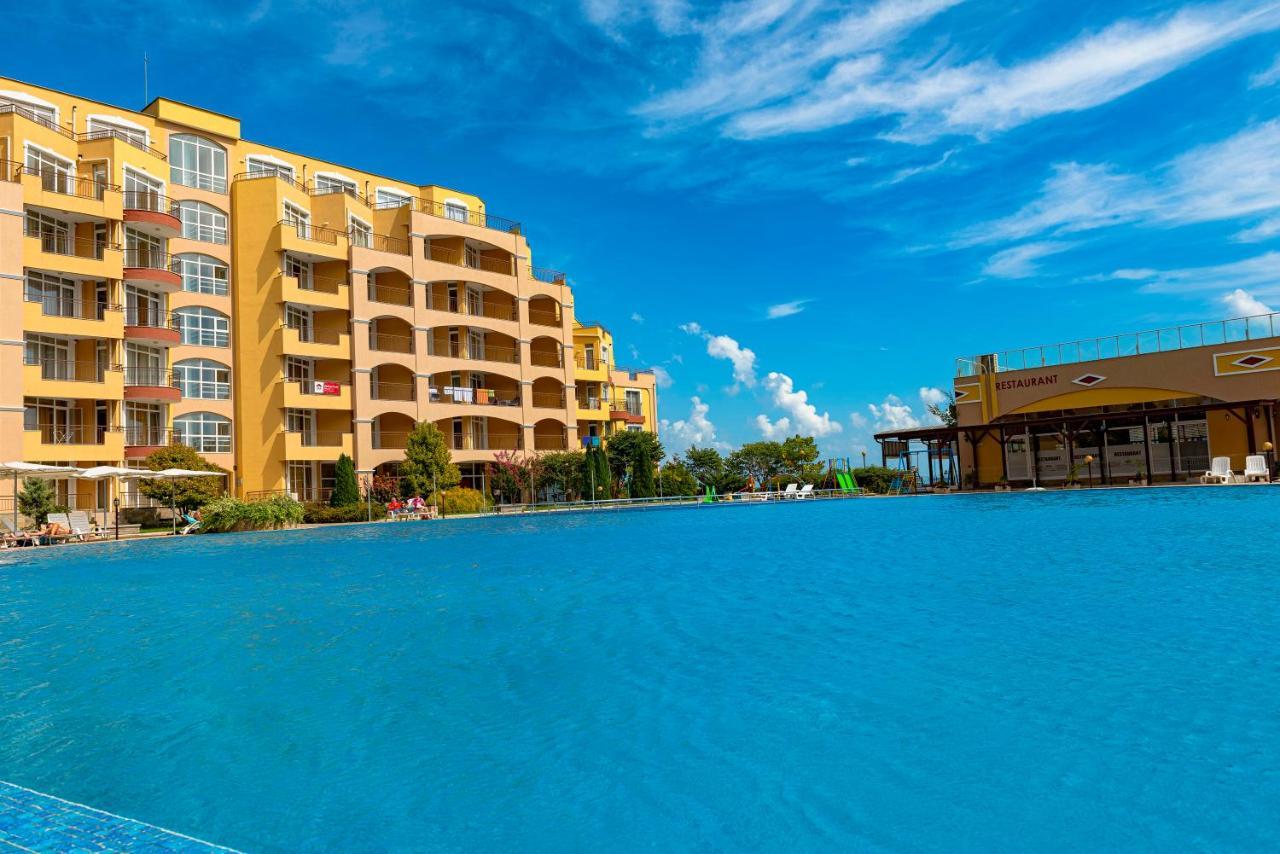 Menada Grand Resort Apartments Aheloy ภายนอก รูปภาพ