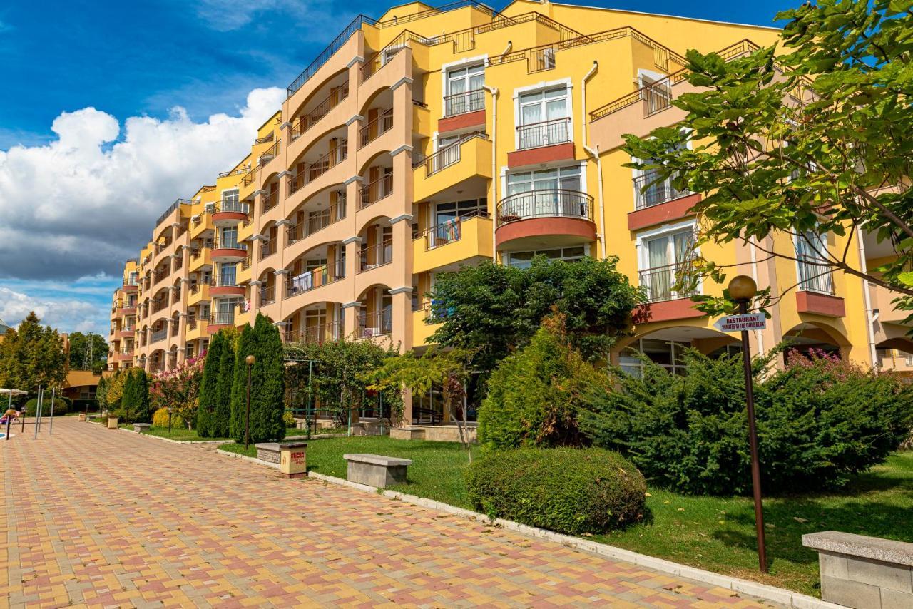 Menada Grand Resort Apartments Aheloy ภายนอก รูปภาพ