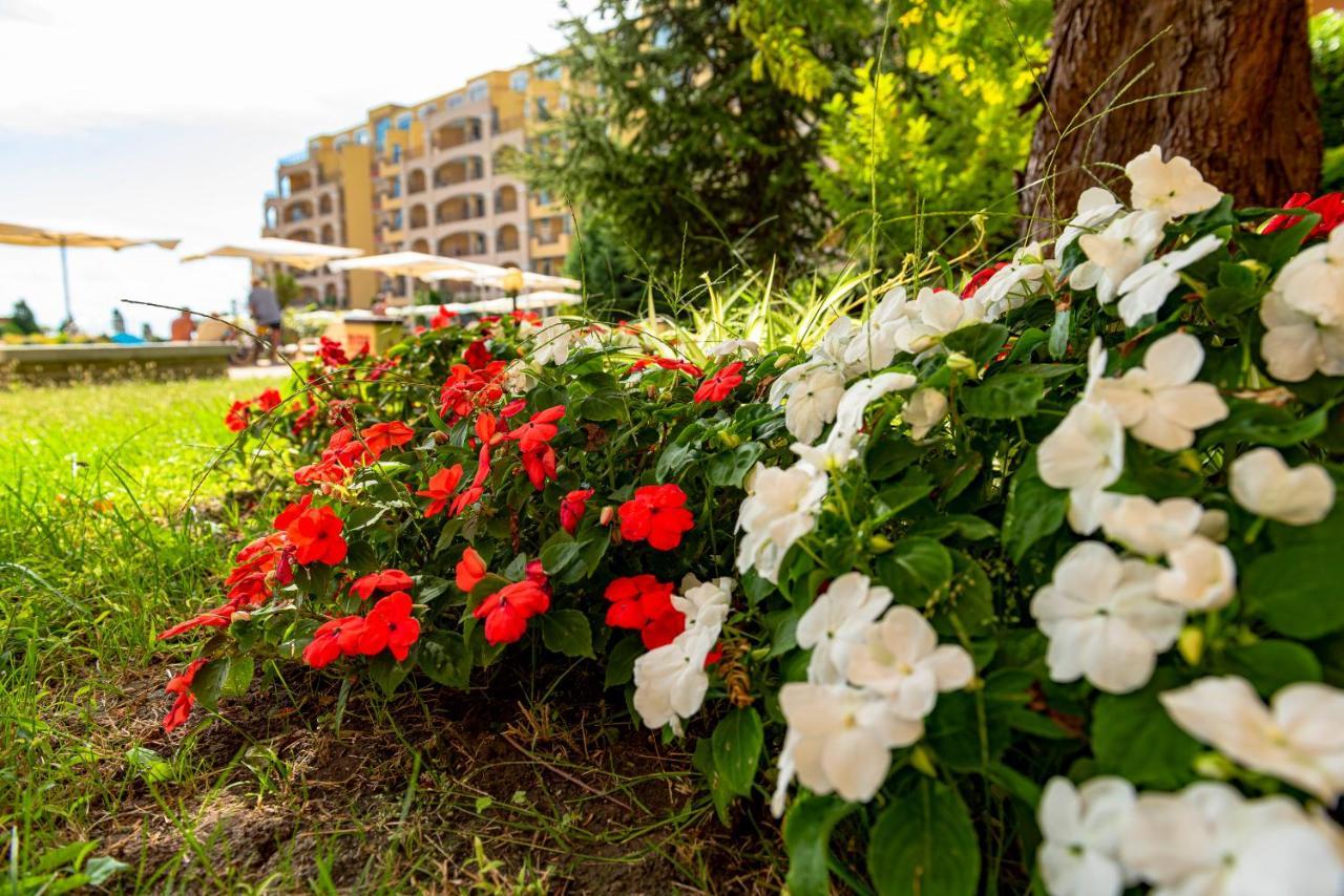 Menada Grand Resort Apartments Aheloy ภายนอก รูปภาพ
