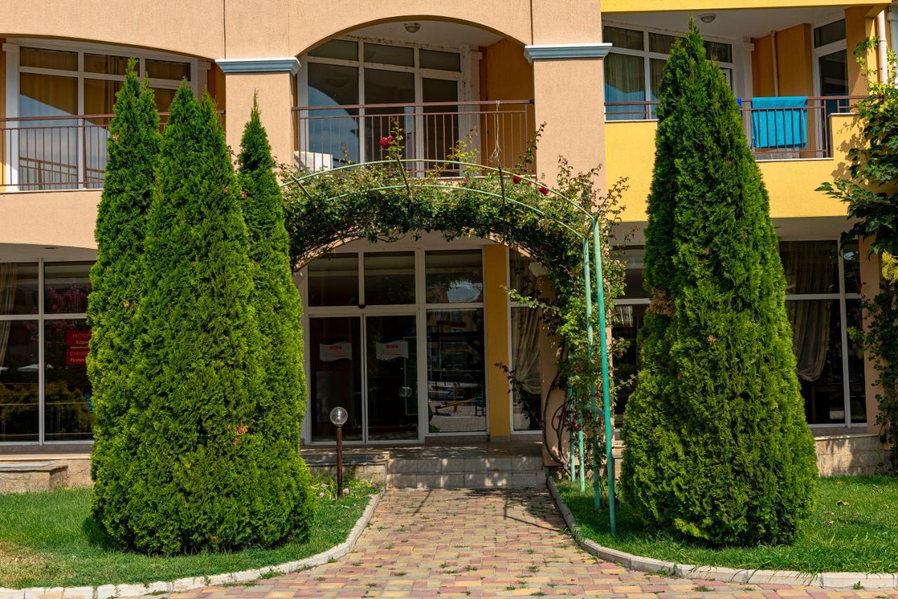 Menada Grand Resort Apartments Aheloy ภายนอก รูปภาพ