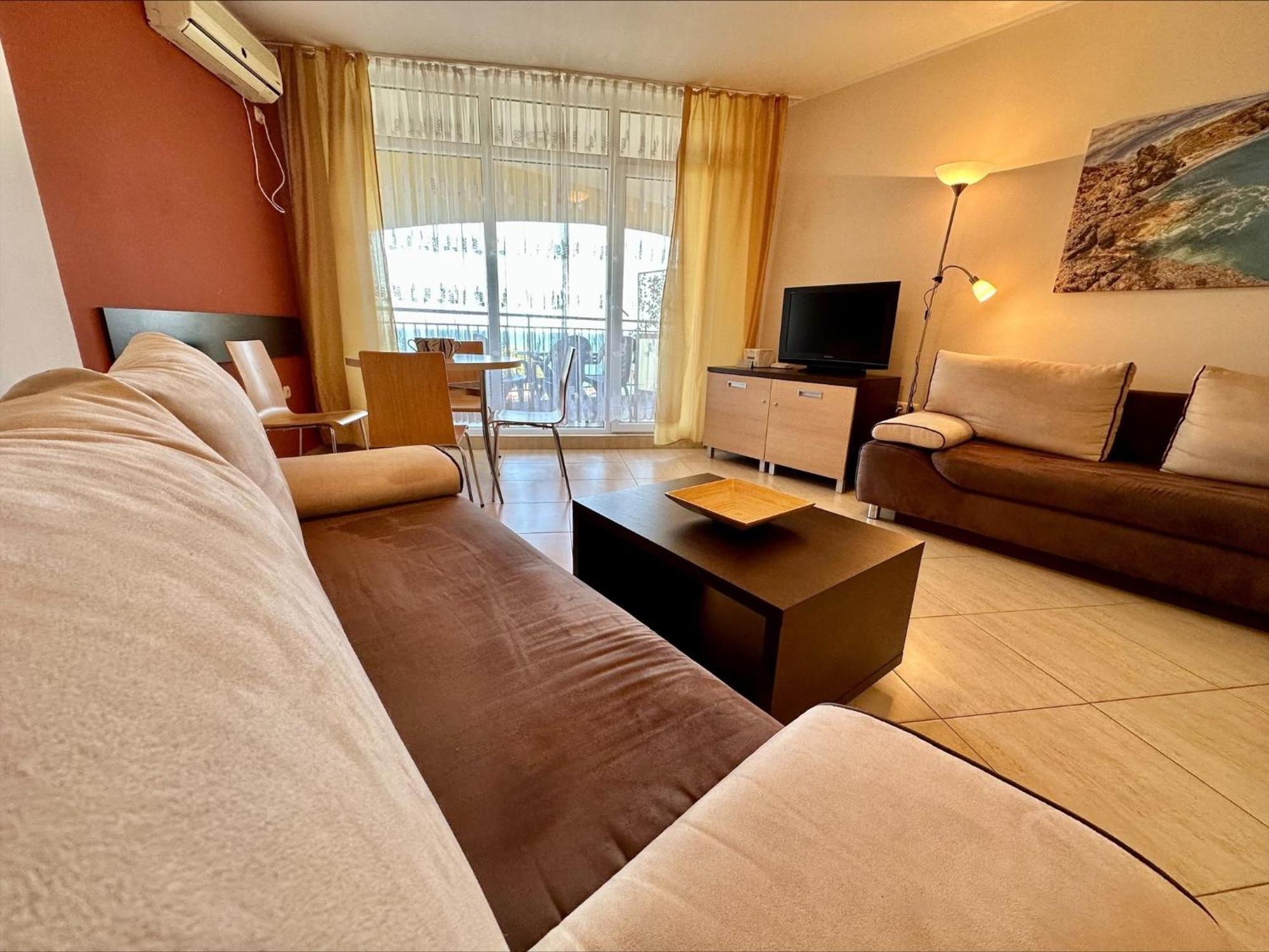 Menada Grand Resort Apartments Aheloy ภายนอก รูปภาพ